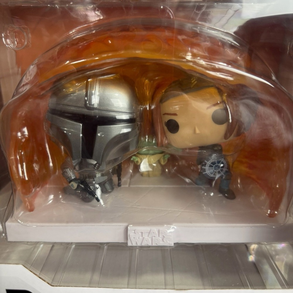 Star Wars Mandalorian Grogu Force Barrier Funko Pop! Vinyl Figure #719 - Picture 4 of 8
